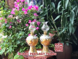 Đèn dầu men rạn đắp nổi dát vàng Bát Tràng