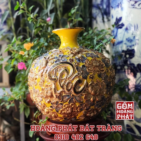 Bình hút tài lộc Phúc Lộc Thọ vẽ liên hoa vàng kim nền vàng