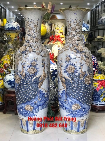 Lộc bình sứ đắp nổi công đào men rạn 1m55 bọc đồng, hàng cao cấp LBMR50
