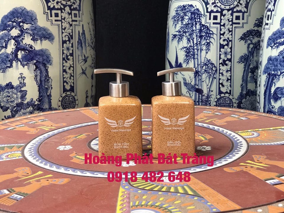 Bộ đựng dầu gội, sữa tắm dáng vuông gốm sứ Bát Tràng