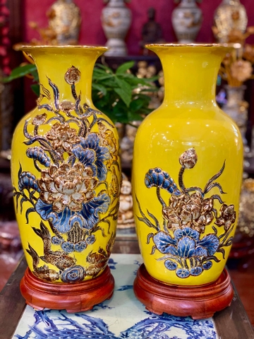 Lục bình “Niên Niên Hữu Dư “ men Vàng Hoàng Yến thuộc hành Thổ H50cm