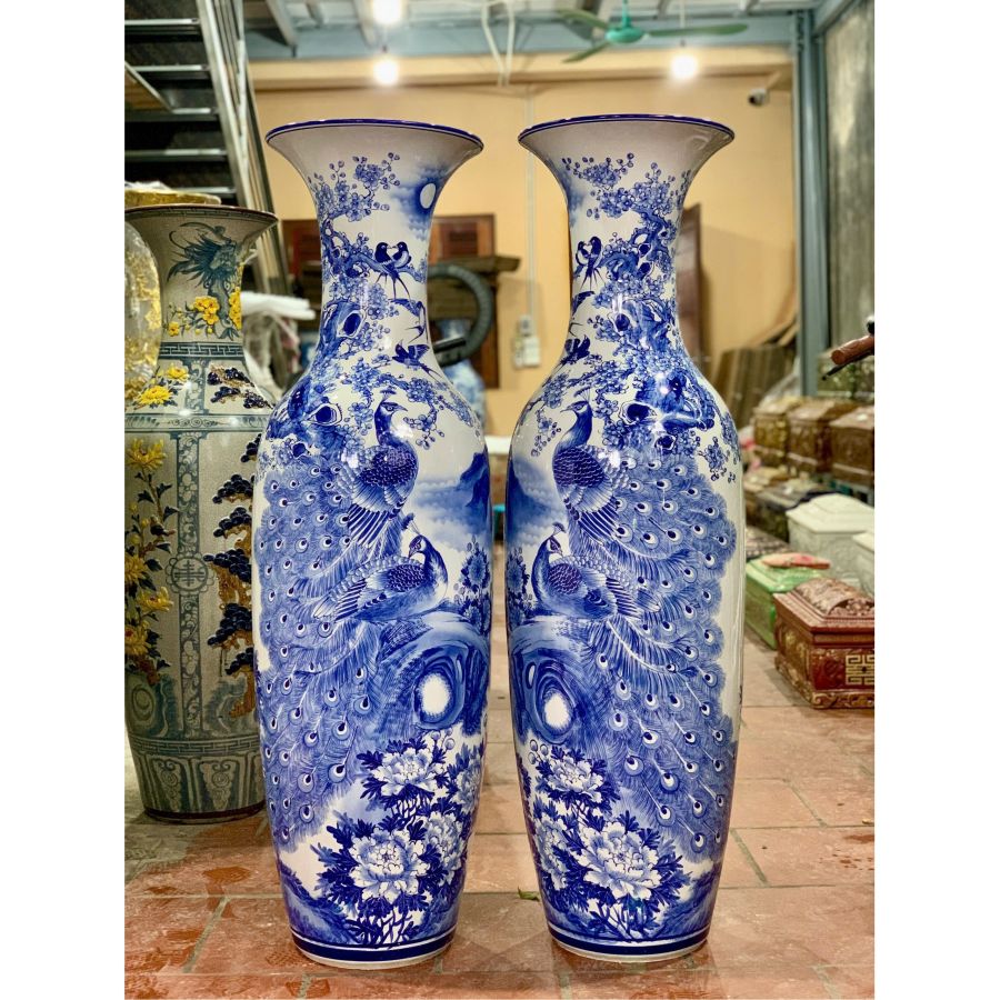 Lục bình công danh phú quý men lam