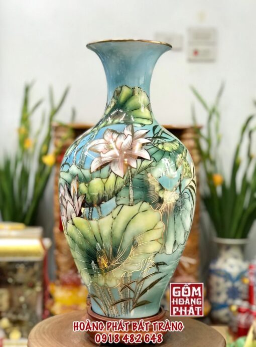 bao binh thuan buom xuoi gio lien hoa vang kim h46 1