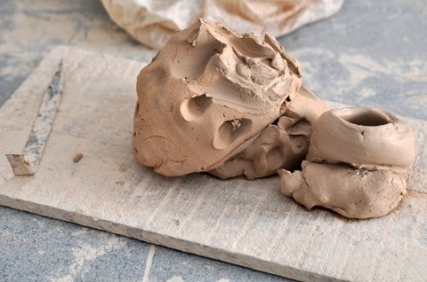 Bộ đồ thờ men rạn Rồng đắp nổi được làm như thế nào? 543