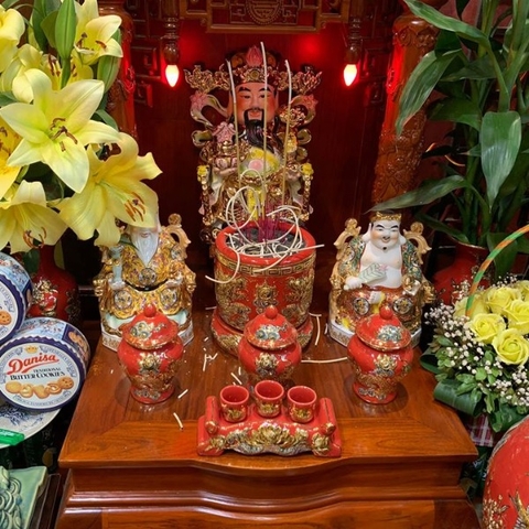 Giá ban thờ 2 ông địa - thần tài  gốm sứ Bát Tràng