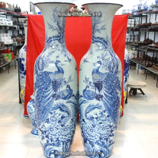 Lộc bình Men lam vẽ kỹ cảnh Công Đào, Phù Dung 1m75
