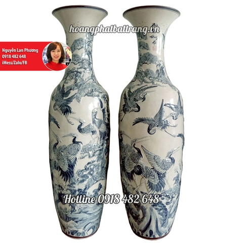 Lục bình sứ Bát Tràng Bách hạc quần tùng men rạn 1m4