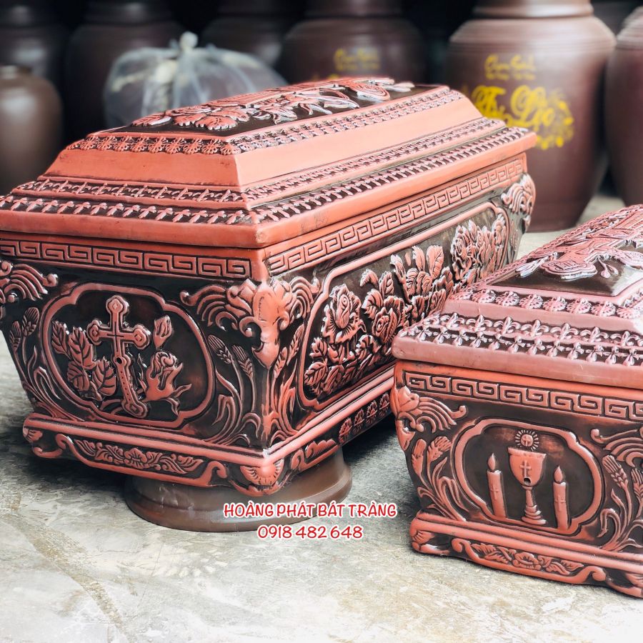 Quách tiểu sành hoa hồng Thiên Chúa Giáo