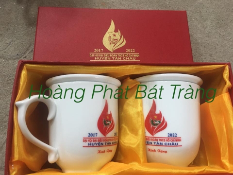 Chọn quà tặng nhân viên vào dịp lễ Tết 2019 - món quà thiết thực
