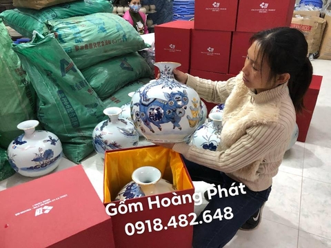 Bình hút tài lộc Bát Tràng - món quà cao cấp dành tặng sếp & đối tác