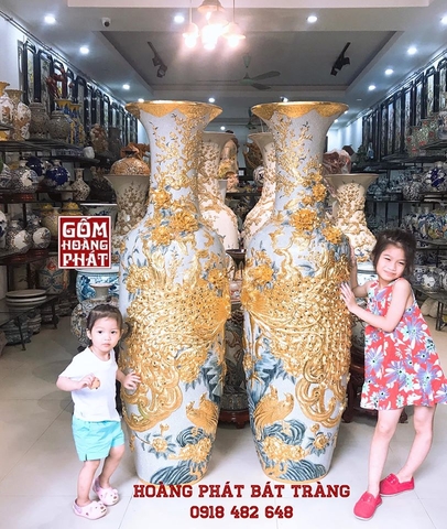 Lục bình sứ công đào dát vàng cao cấp Bát Tràng