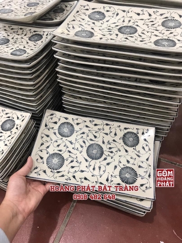 Đĩa chữ nhật hoa xoáy dây gốm sứ Bát Tràng