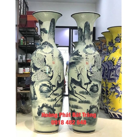 Chọn lọ lộc bình Bát Tràng phù hợp kích thước ban thờ gia chủ - Lọ lộc bình Tùng hươu Bát Tràng