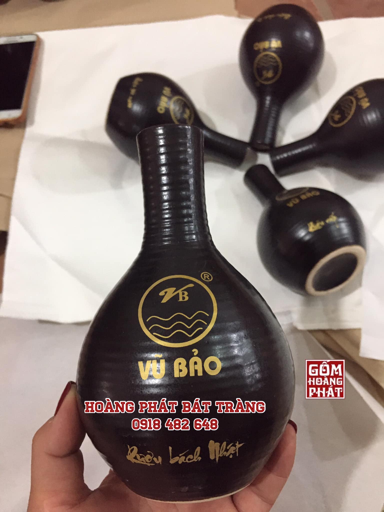 nam ruou bat trang cho nha hang vu bao