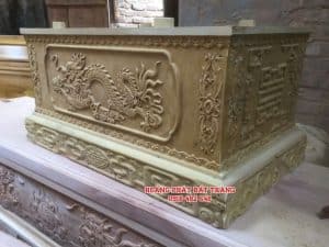 Quách gỗ vàng tâm rồng