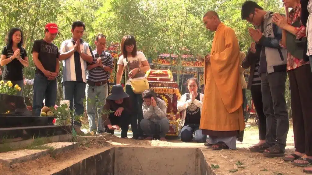 Bốc mộ thời gian nào hợp phong thủy