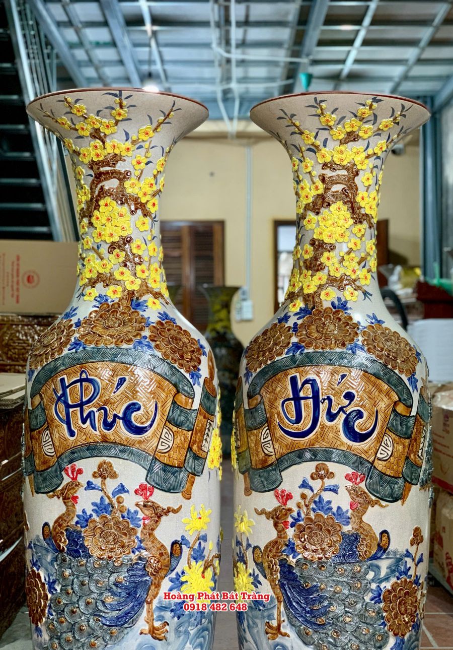 Lục bình sứ Phúc đức men rạn nổi mai vàng