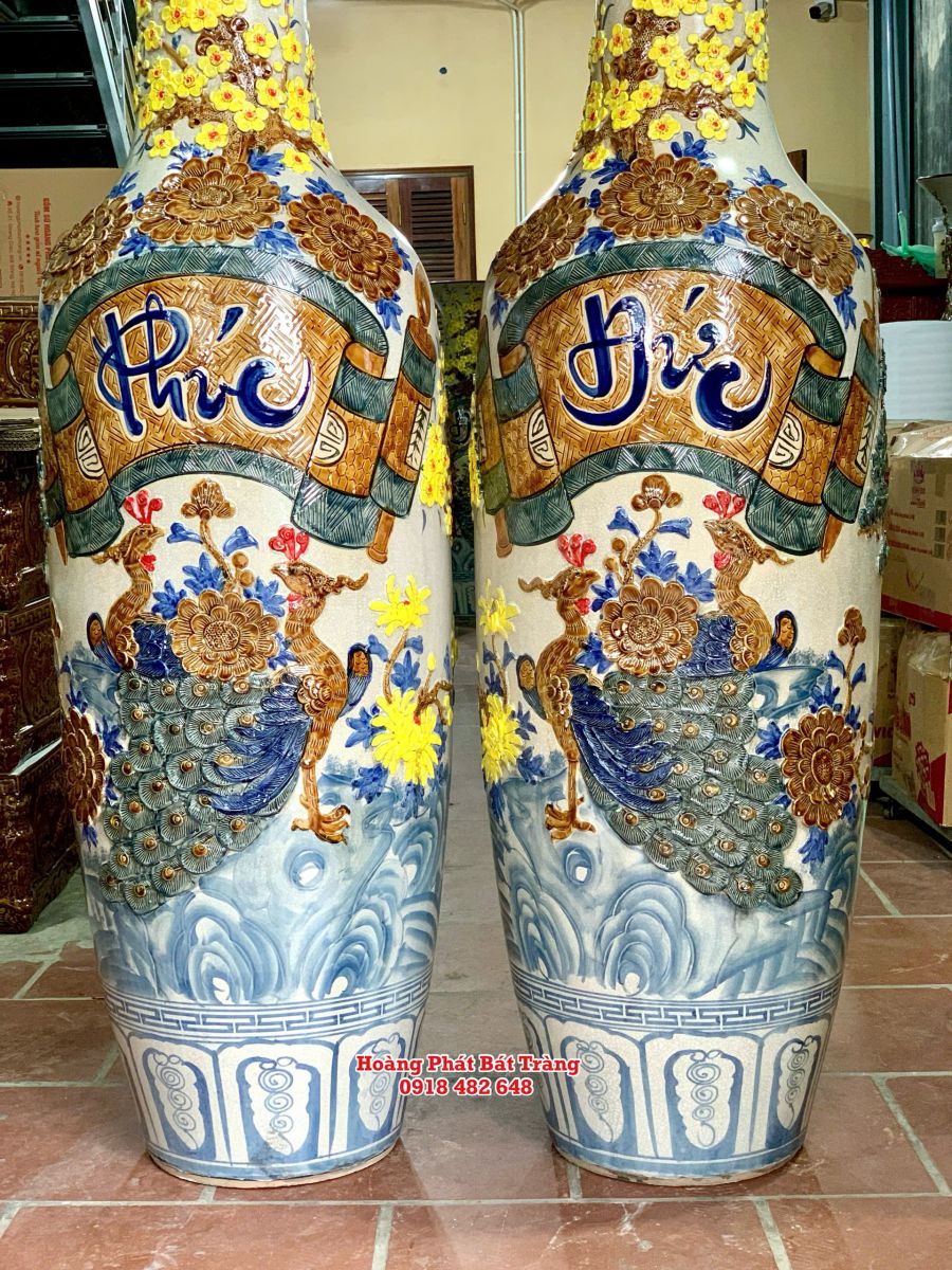 Lục bình sứ Phúc đức men rạn nổi mai vàng