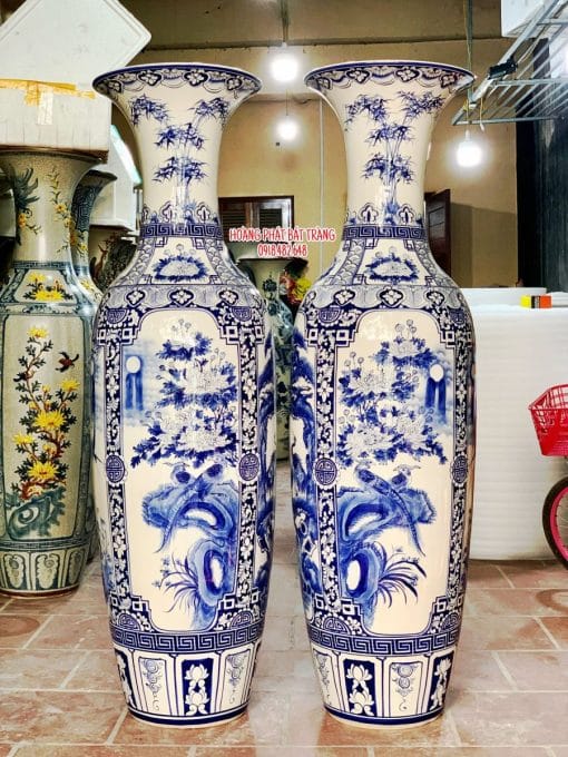 Lục bình sứ tứ quý men lam vẽ kỹ cao cấp