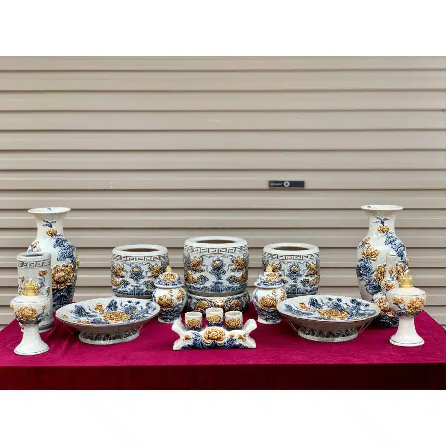 Bộ đồ thờ men rạn đắp nổi số 04