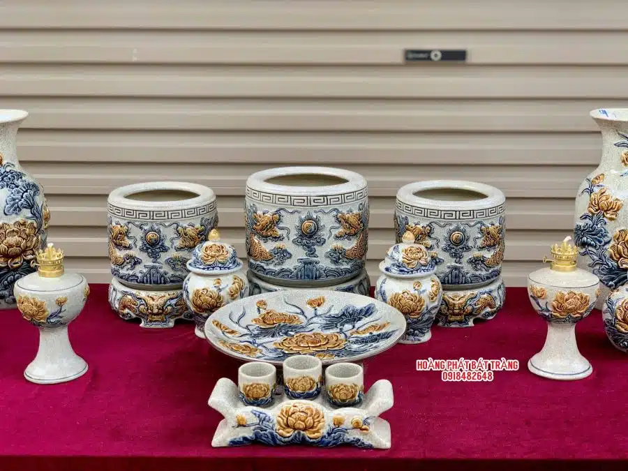 Bộ đồ thờ men rạn đắp nổi số 05 Bát Tràng