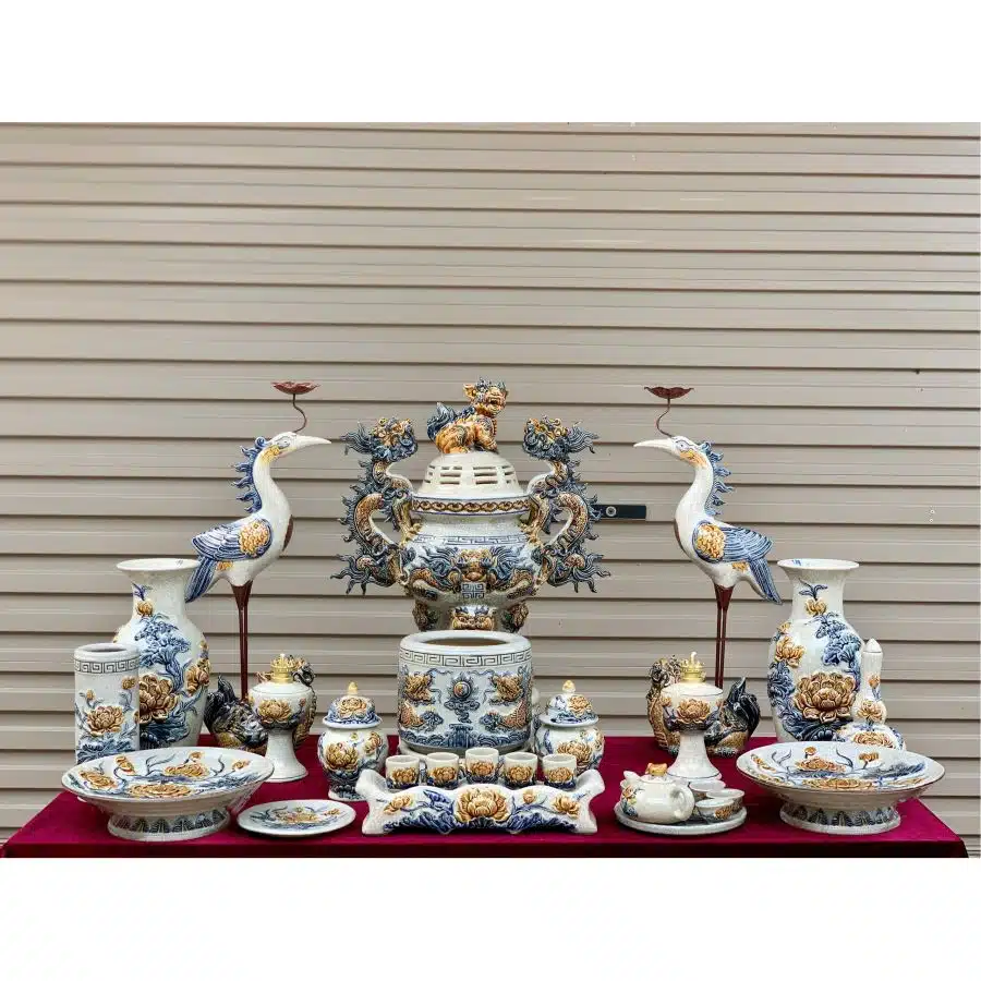 Bộ đồ thờ men rạn đắp nổi số 12 Bát Tràng