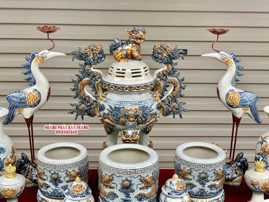 Bộ đồ thờ men rạn đắp nổi số 13 Bát Tràng