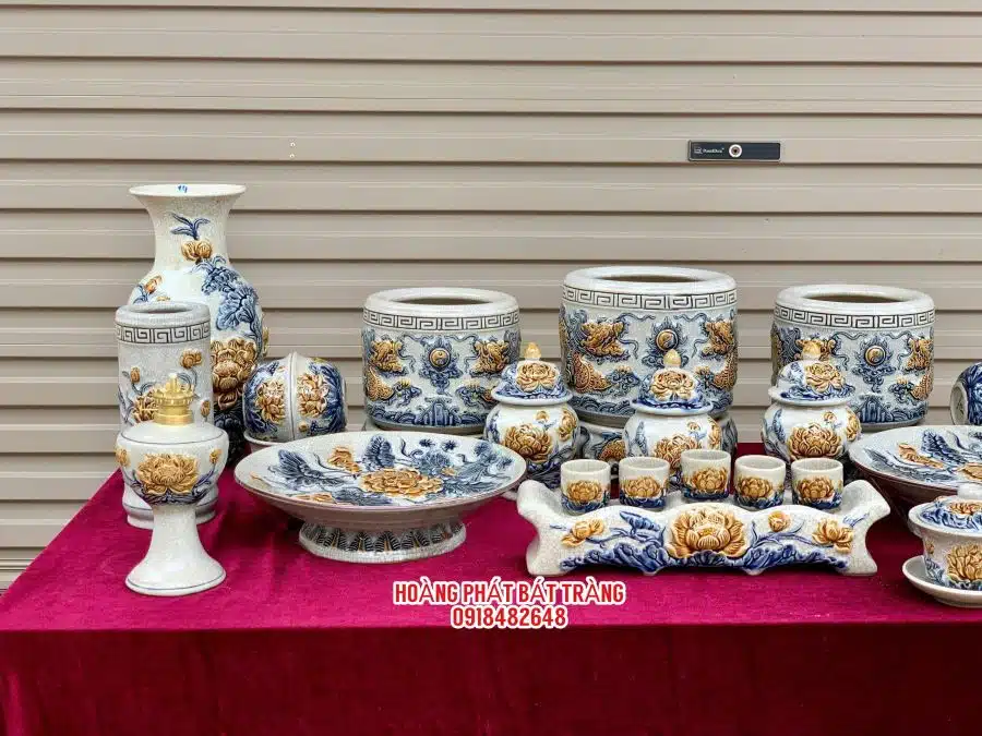 Bộ đồ thờ men rạn đắp nổi số 02 Bát Tràng