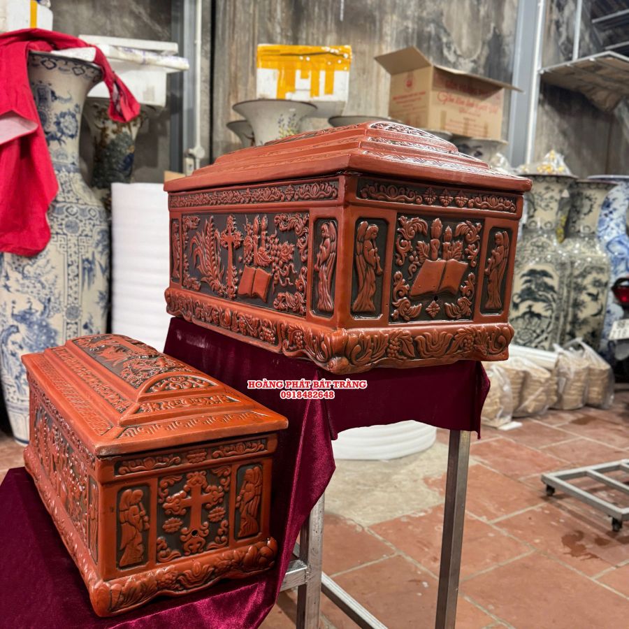 Quách tiểu sành chân quỳ công giáo cỡ Đại