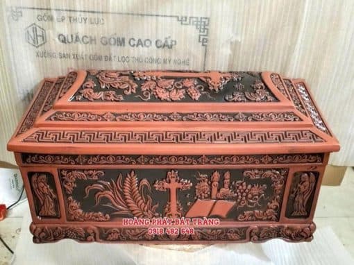 Quách tiểu sành chân quỳ công giáo cỡ Đại
