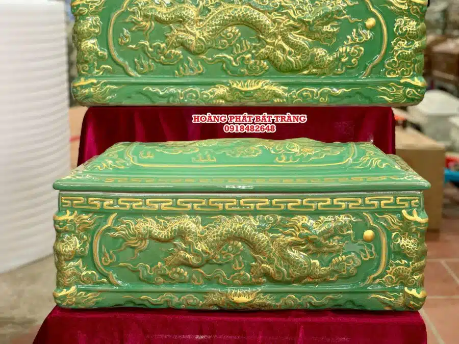 Quách tiểu sứ Rồng xanh ngọc vẽ nhũ QTSU457