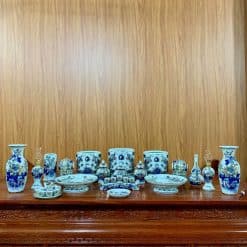 BỘ ĐỒ THỜ MEN LAM VẼ VÀNG BÁT TRÀNG 10A