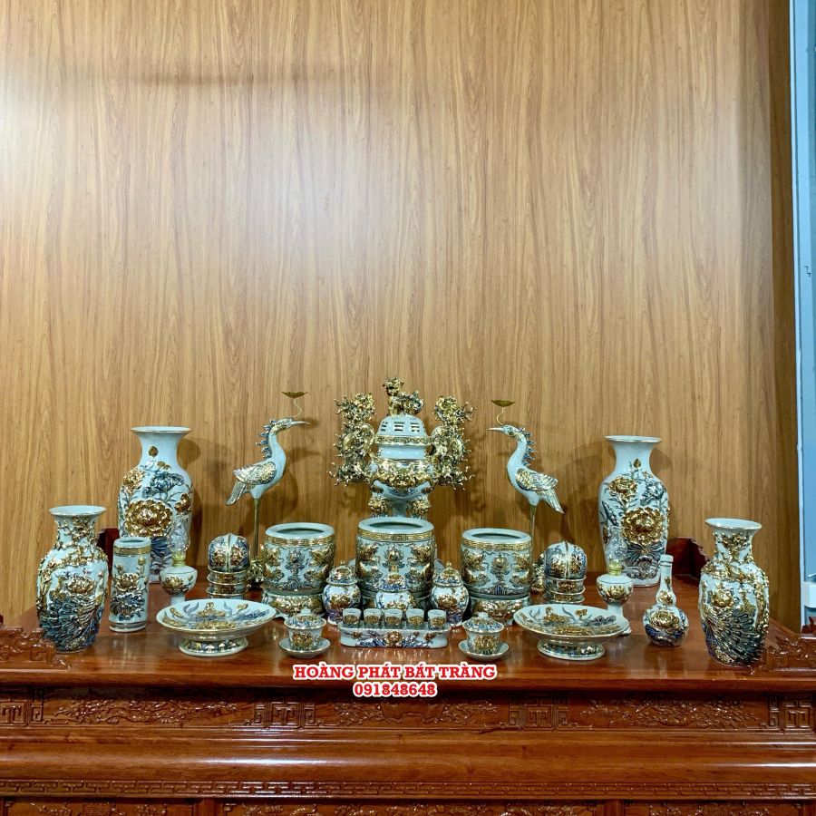 BỘ ĐỒ THỜ MEN RẠN ĐẮP NỔI VẼ VÀNG 12C