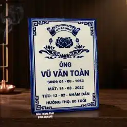 Bia mộ bằng sứ Bát Tràng, bia mộ nền trắng, chữ xanh