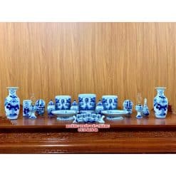 Alternative view of Bộ đồ thờ men lam Bát Tràng 01C