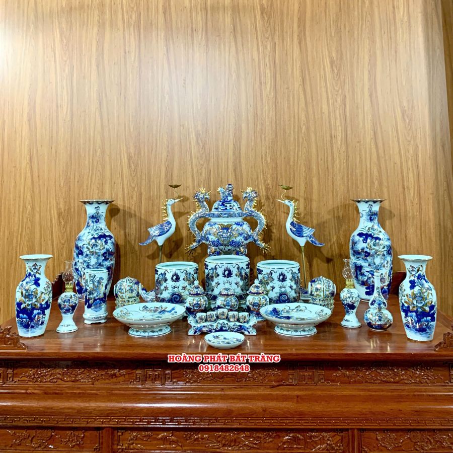 BỘ ĐỒ THỜ MEN LAM VẼ VÀNG BÁT TRÀNG 02C