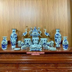 BỘ ĐỒ THỜ MEN LAM VẼ VÀNG BÁT TRÀNG 05C