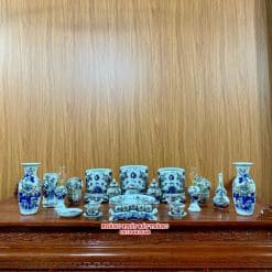 BỘ ĐỒ THỜ MEN LAM VẼ VÀNG BÁT TRÀNG 07C