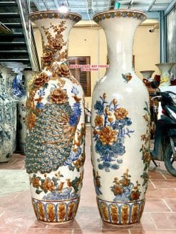 Lục bình sứ công danh phú quý men rạn đắp nổi kỹ