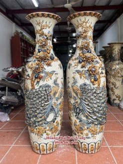 Lục bình sứ công danh phú quý kênh men rạn đắp nổi