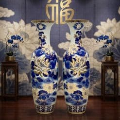 Lục bình sứ hoa sen men lam khử vẽ vàng 24k