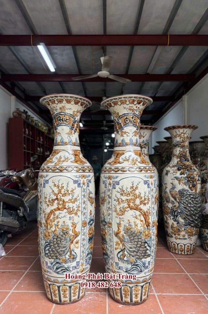Lục bình sứ tứ quý men rạn đắp nổi