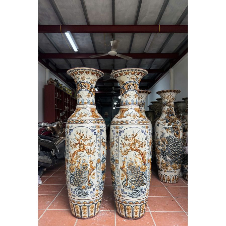 Lục bình sứ tứ quý men rạn đắp nổi