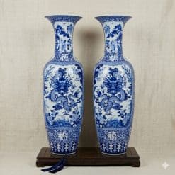 Lục bình sứ Long Phụng men lam khử
